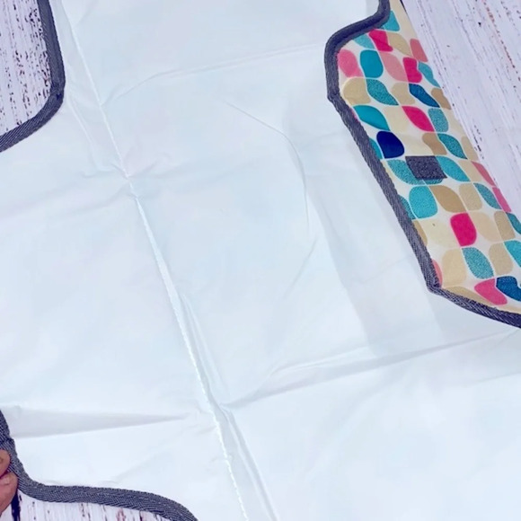 Toolik portable baby diaper changing station case - Picture 8 of 15